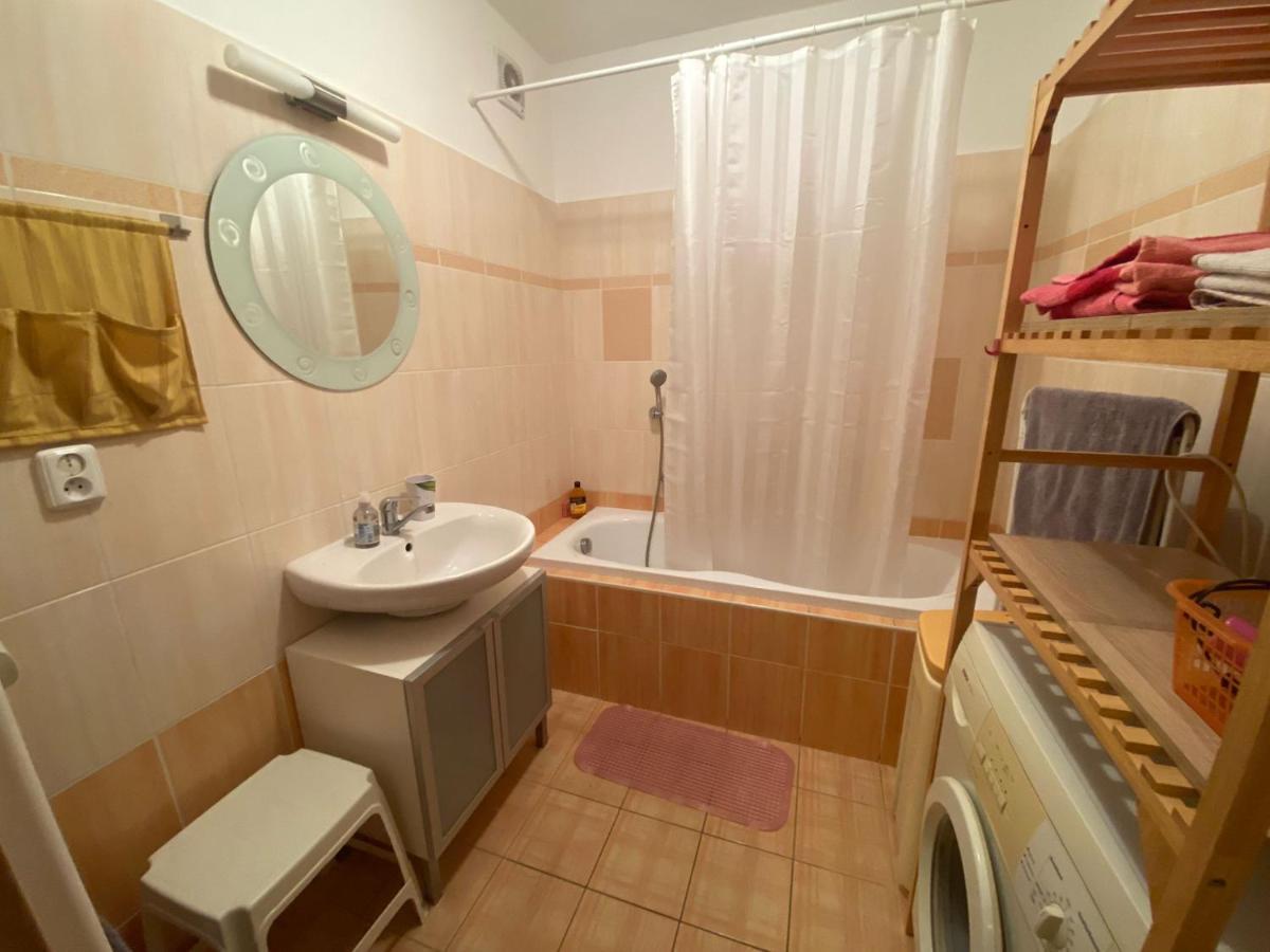 Apartman Tanas Atlantis Tabor Appartement Buitenkant foto
